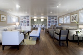 Yacht MIRAGE -  Main Salon